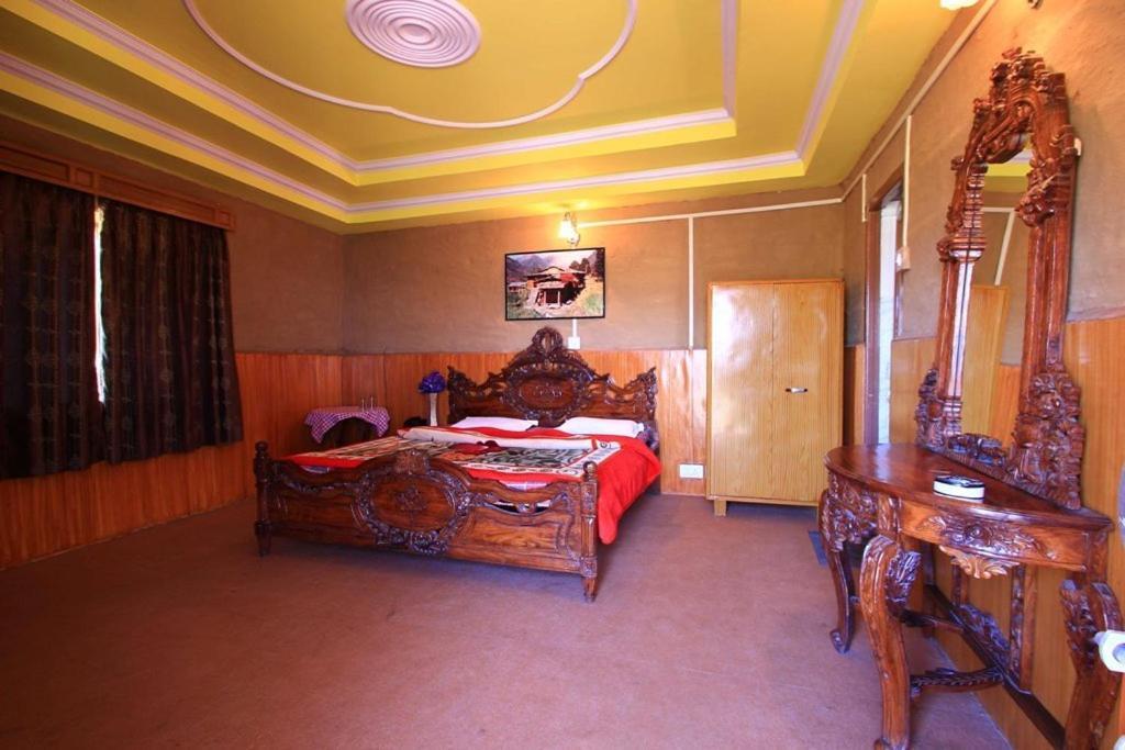 Oyo 43476 Vatika Resort Shimla Zimmer foto